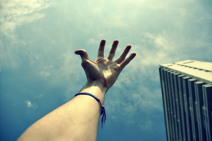 hand to the sky