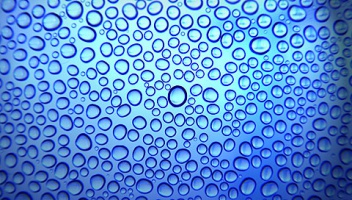 CondensedDropletsBlueBG